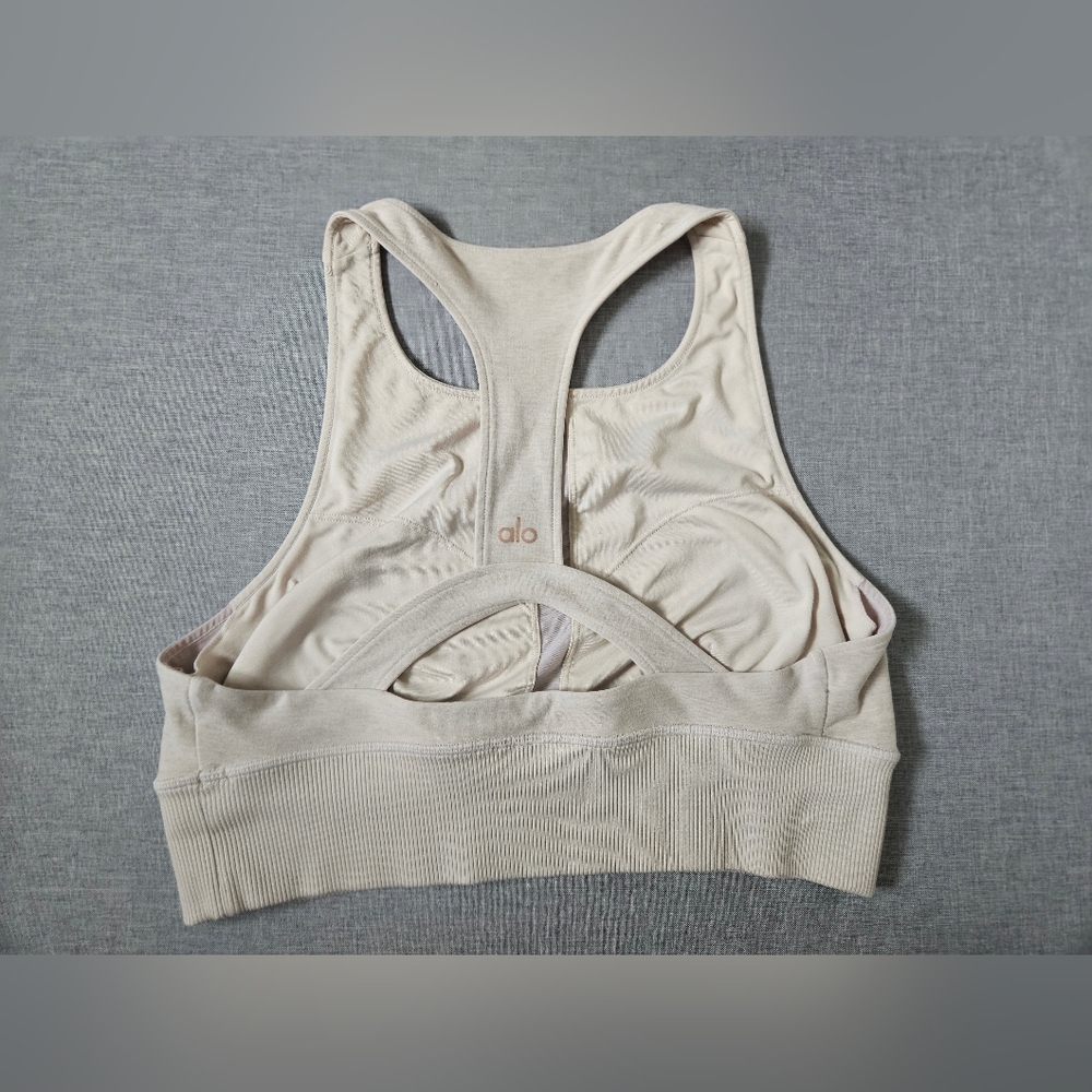 ALO Yoga Women's Light Gray High Neck Sports Bra - Picture 5 of 9